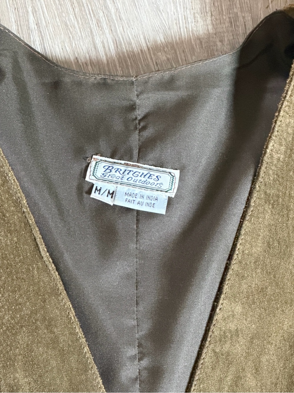 Britches Great Outdoors Genuine Suede Leather Vest/Olive Suede Button Front Vest - Picture 5 of 6